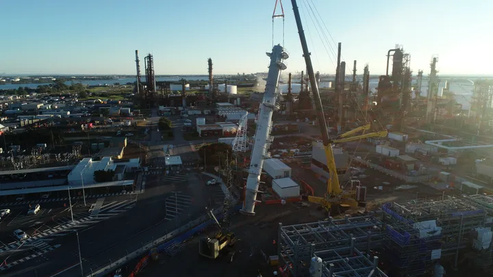 (img)-250518-future-fuels-crane-lift-(8)