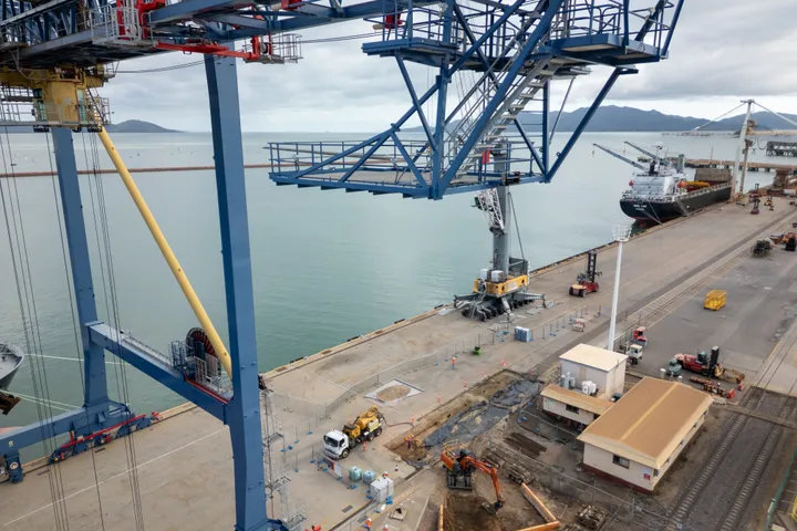 Townsville Port Crane Rail Connection