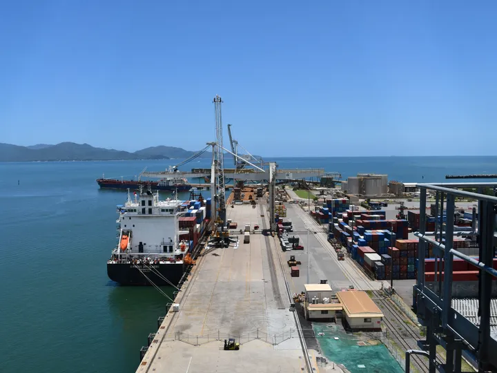 Townsville Port Crane Rail Connection