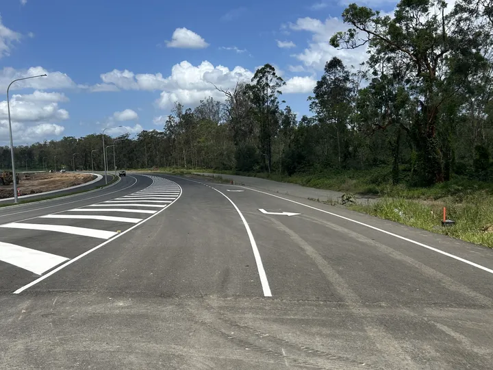 Flinders Lakes Drive