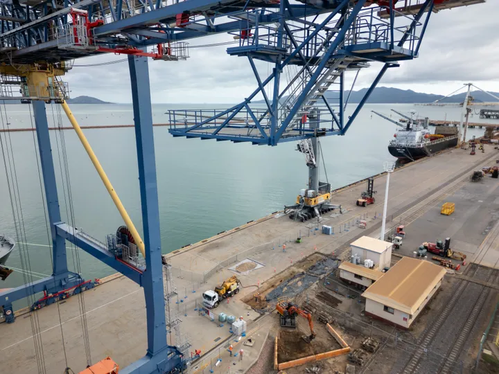 Townsville Port Crane Rail Connection
